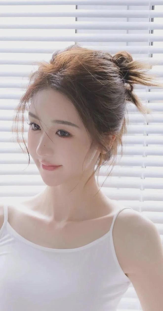 个上面舔两个下面吸麻将胡了试玩平台一